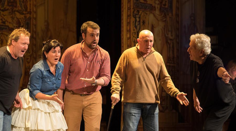 'Los diamantes de la corona', Zarzuela em tres atos