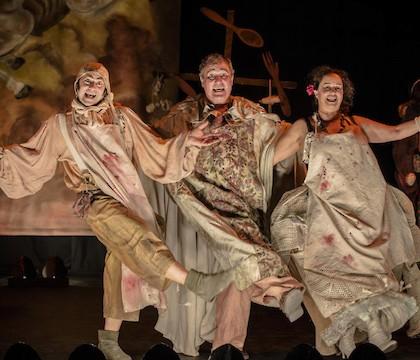 Camino del Paraíso e Adúlteros no Circuito de Artes Cénicas