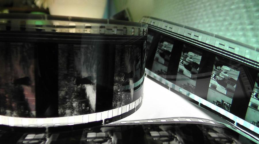 Efren Cuevas: Conferência sobre Unframing Archives