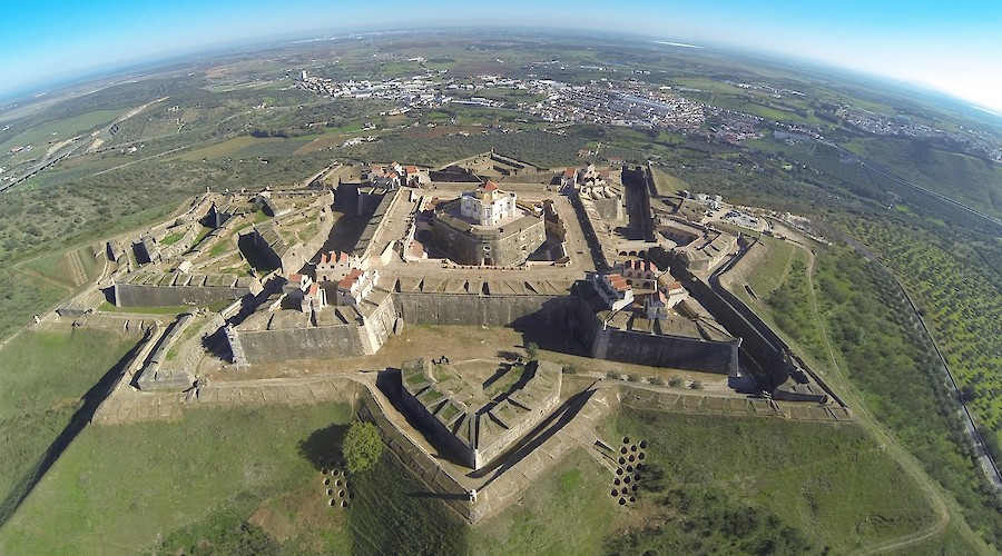 31 de outubro: Cidades abaluartadas da raia